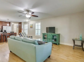 Charming Pensacola Home Rental: 2 Mi to Beach!