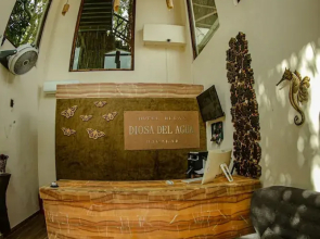 Diosa del Agua Bacalar