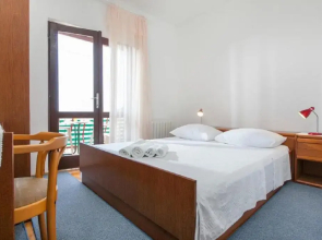 Apartments Nataša - 100m from sea