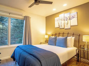 Sv124- Walk to Lifts and Town-hot tub & Pool