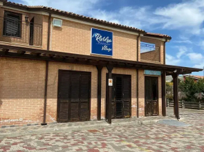 Hotel Riviera Village