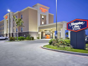 Hampton Inn Kenedy