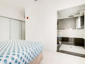 2 Bedroom 2 Bath Loft with Exclusive Rooftop & Hot Tub