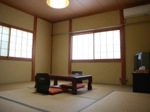 Yuhigaura Onsen Natural Springs Akanemi Ryokan