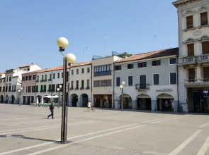 Venice Garden Apartments