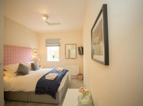 Stay On The Hill - The Coach House