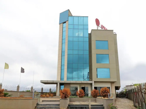 Capital O 2642 Skyline Hotel