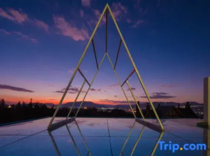 Lanyue Li Sky City Natural Mineral Hot Spring Resort 360° View Villa