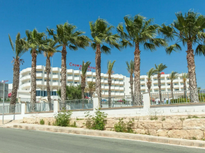 Crown Resorts Horizon Hotel