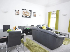Yew Tree Apartment One Ryde