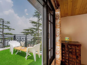 The Sunset Abode Shimla 4BR Valley Views