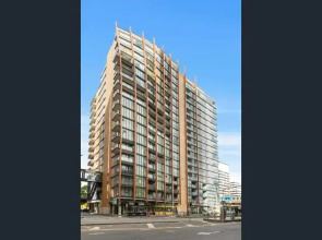 2BEDS Melbourne Central|Crown Casino|Colin|S Cross