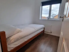 Cosy 3 bedroom house in a great location