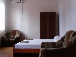 Guest house on Morskaya 7