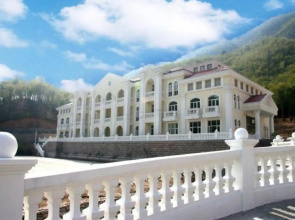 Anji Haibo Resort