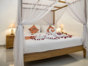 Sandi Agung Villa Bidadari