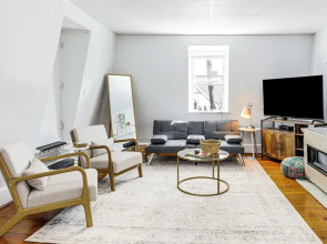 Explore Dtwn, Parks & Colleges: Cozy Worcester Apt