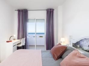 Home2Book Sea Front Duplex Terrace Pool +Wifi