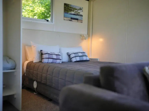 Akaroa Top 10 Holiday Park