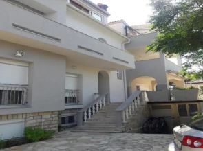 Ivo - With Parking - A3