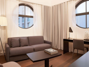 Отель Hilton Lake Como