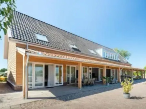 Guesthouse 16 personen Ride by the Sea