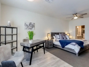 Resort Condo in Desirable Chandler. Tons of Amenities. Walk to Everything! 30 Night Min! by RedAwning