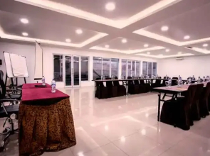 Mega Hotel & Resort Puncak