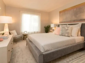 Sharon Green Condominiums