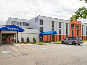 Motel 6 Brockton, MA