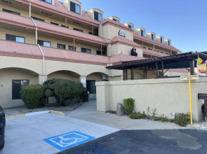 Days Inn Oakhurst Yosemite