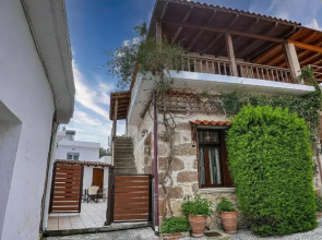 Stone House In Agia Paraskevi