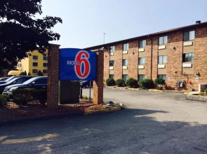 Motel 6 Milwaukee Wi Glendale