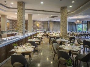 Pavlo Napa Beach Hotel