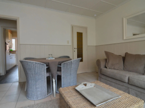 Comfortable apartment in the town centre, within walking distance of the ocean