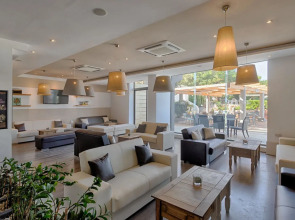 AX Sunny Coast Resort & Spa