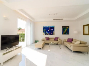 Villa Orlando - Five Bedroom Villa With Swimming Pool and Sea View ID Direct Booker 3375