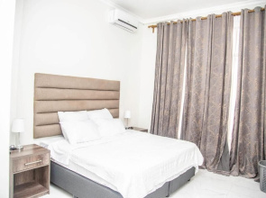 Longhorn Executive Apartment