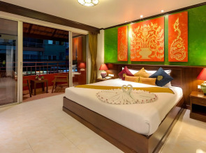 Tanawan Phuket Hotel