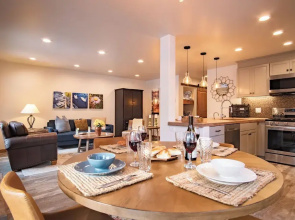 Sun Valley Condo 123