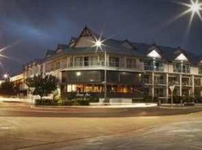 Ocean Centre Hotel
