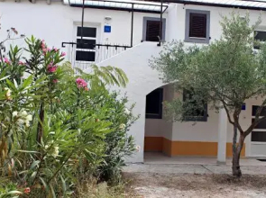 Apartments Lopari