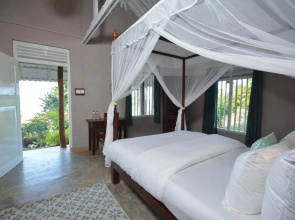 Kadolana Eco Village