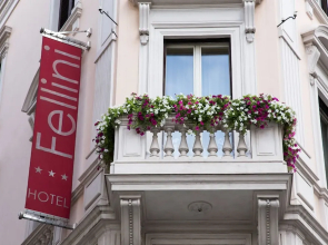 Fellini Hotel