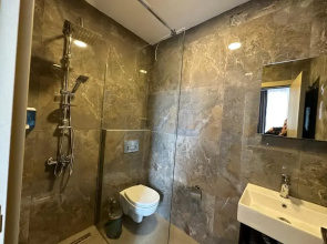 Roj Suite