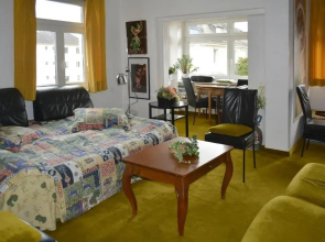 Haus zum Rhein