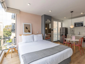 w Comfortable Loft in Santa Ana