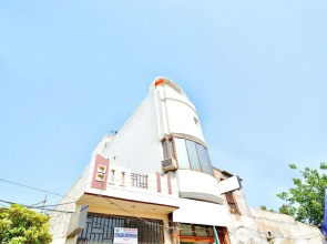 OYO 40793 Hotel S--55 Inn