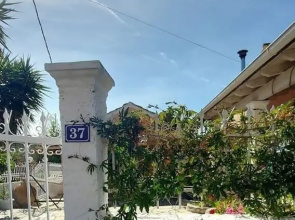 a Flower House in Corfu Close to Beach and Town