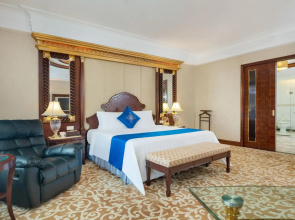 Regal Palace Hotel